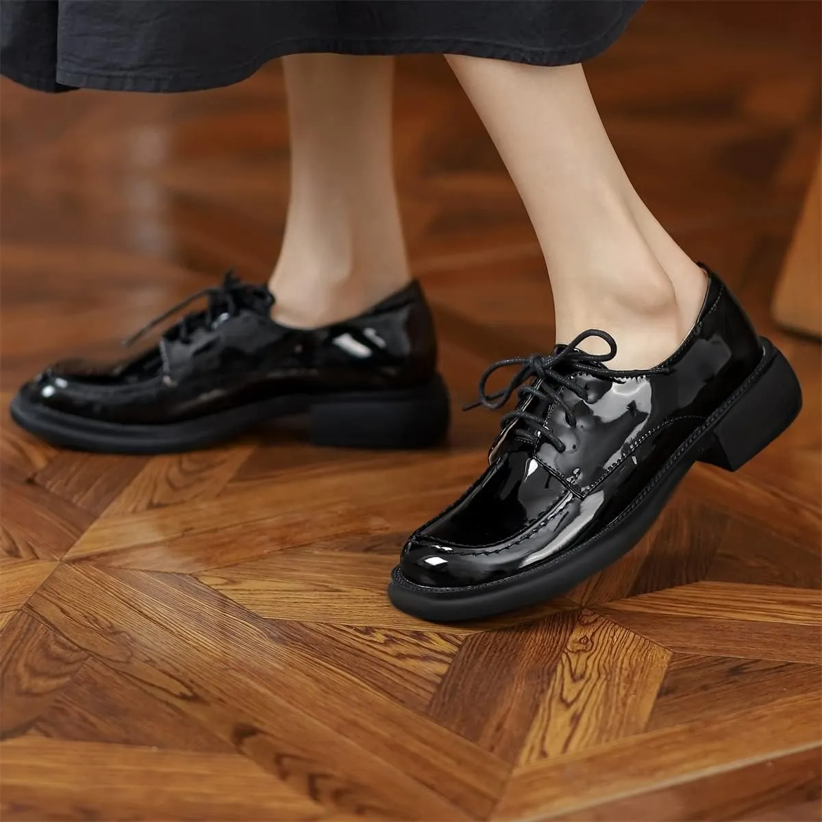 Betastella Women's Low Heel Chunky Oxfords Lace Up Round Toe Brogue Shoes