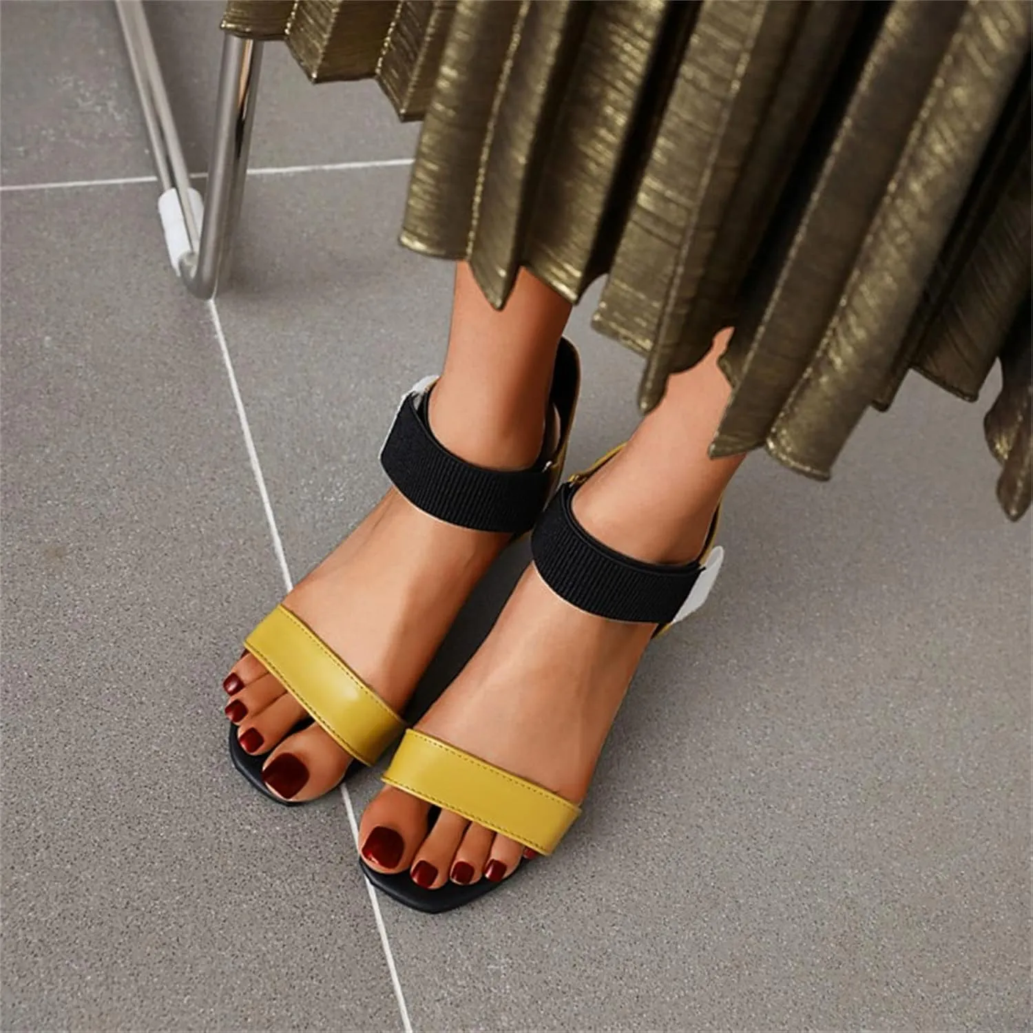 Ladies Fashion Blocking Leather Open Toe Hook Loop Thick High Heeled Sandals Square Toe Shoes Sandals Women Beach