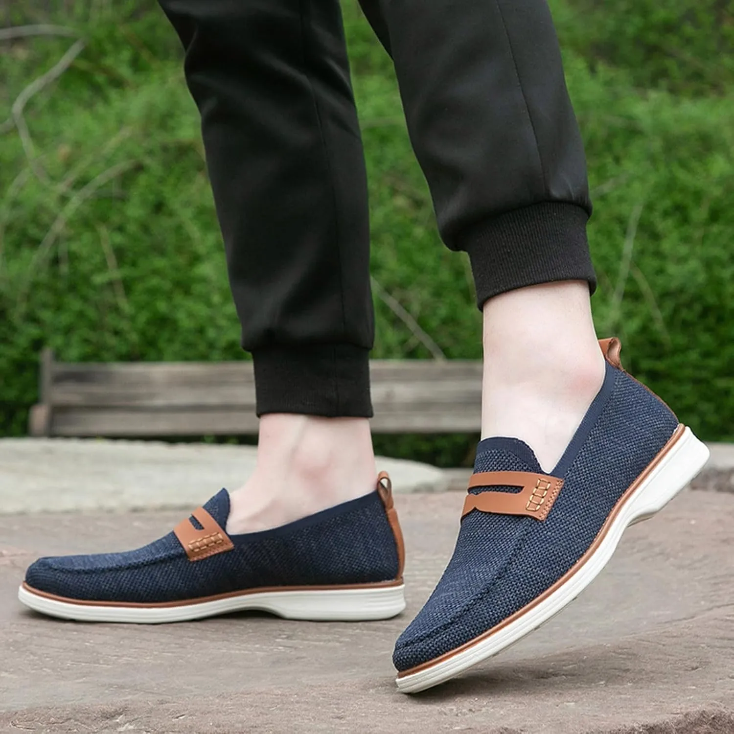 Leisure Men Four Seasons Mesh Non Slip Flat Round Toe Breathable Slip On Lazy Leisure Shoes for Men Casual No Shoelace Men's