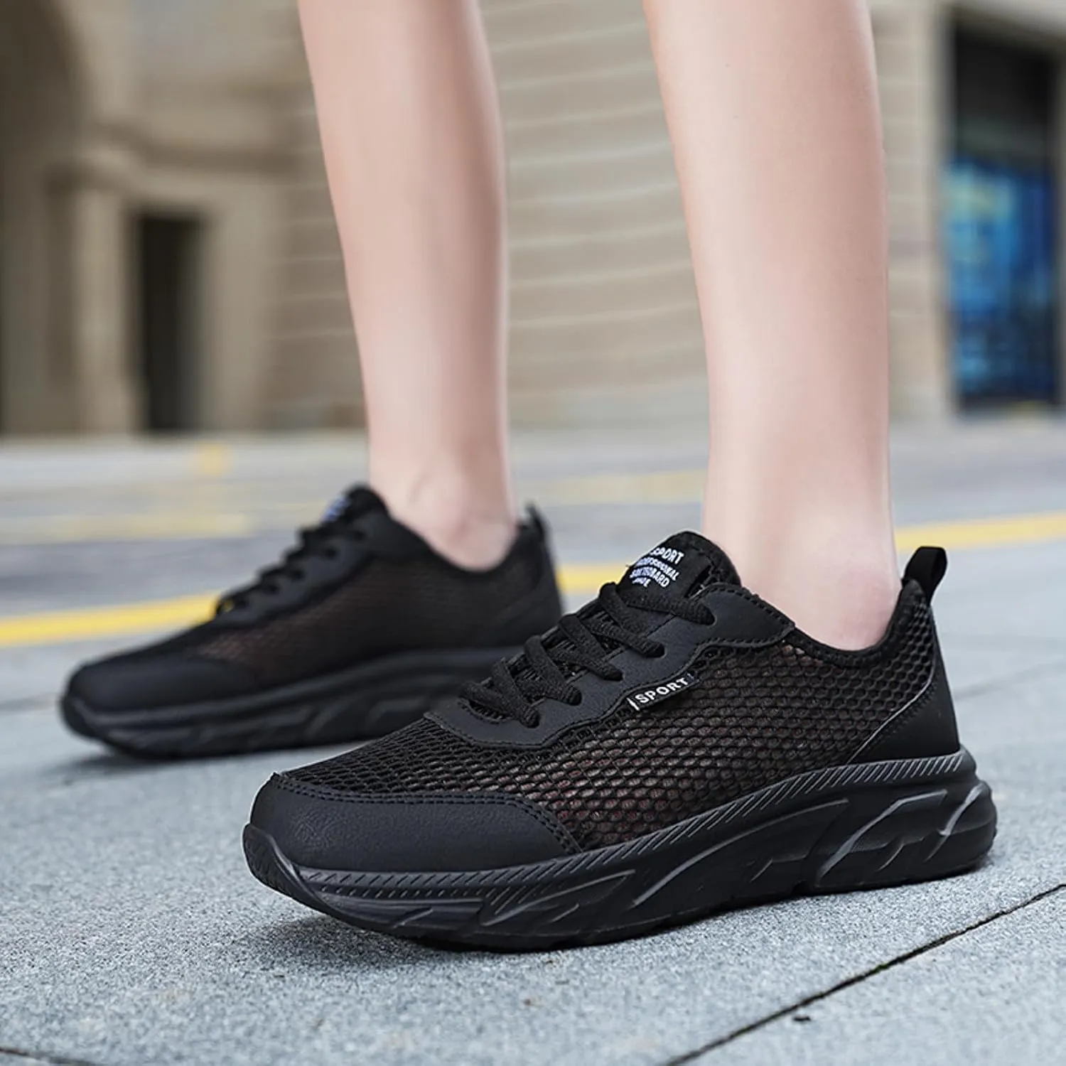 Men Sports Shoes Fashion New Pattern Simple Solid Flat Bottom Comfortable Mesh Breathable Lace Up Casual Sneaker Men Men's Sp