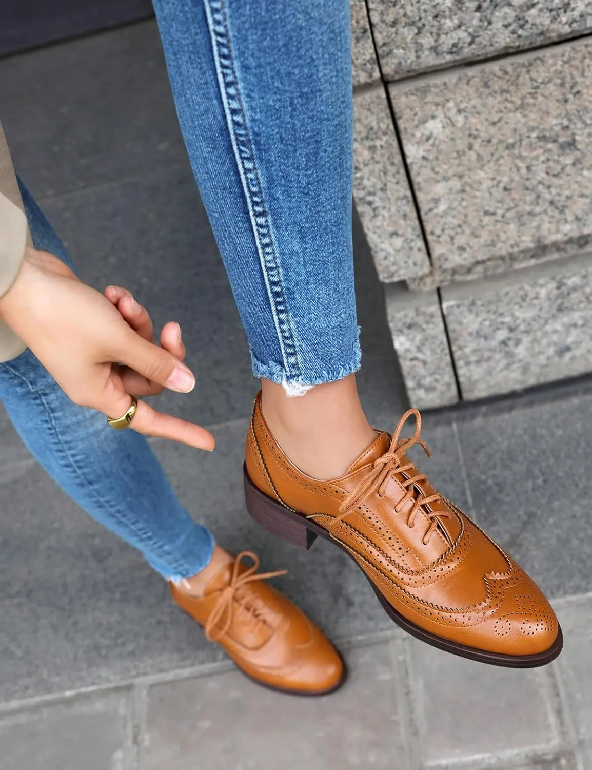 Scaoruki Leisure Oxford Shoes Women Two Tone Wingtip Brogue Shoes