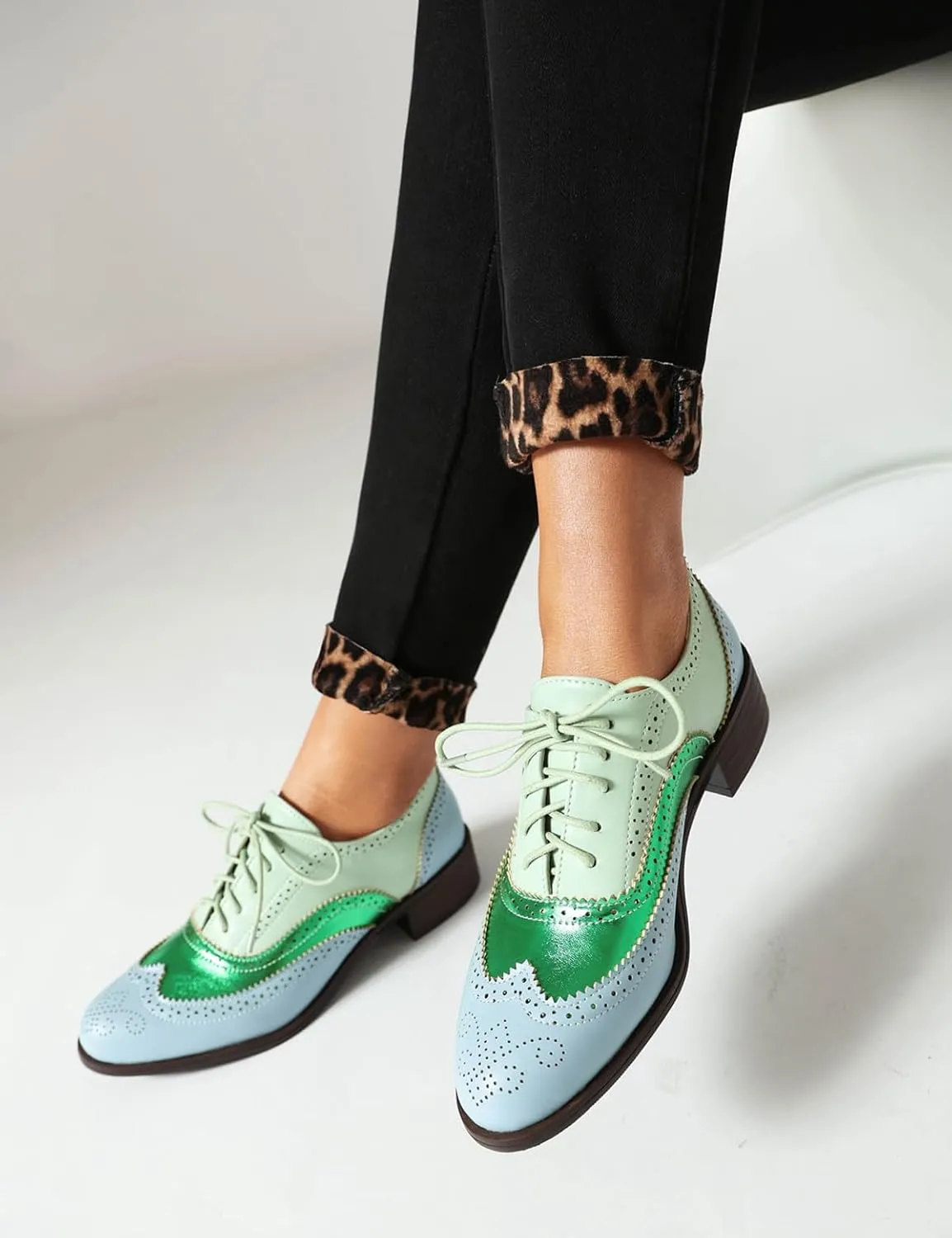 Scaoruki Leisure Oxford Shoes Women Two Tone Wingtip Brogue Shoes