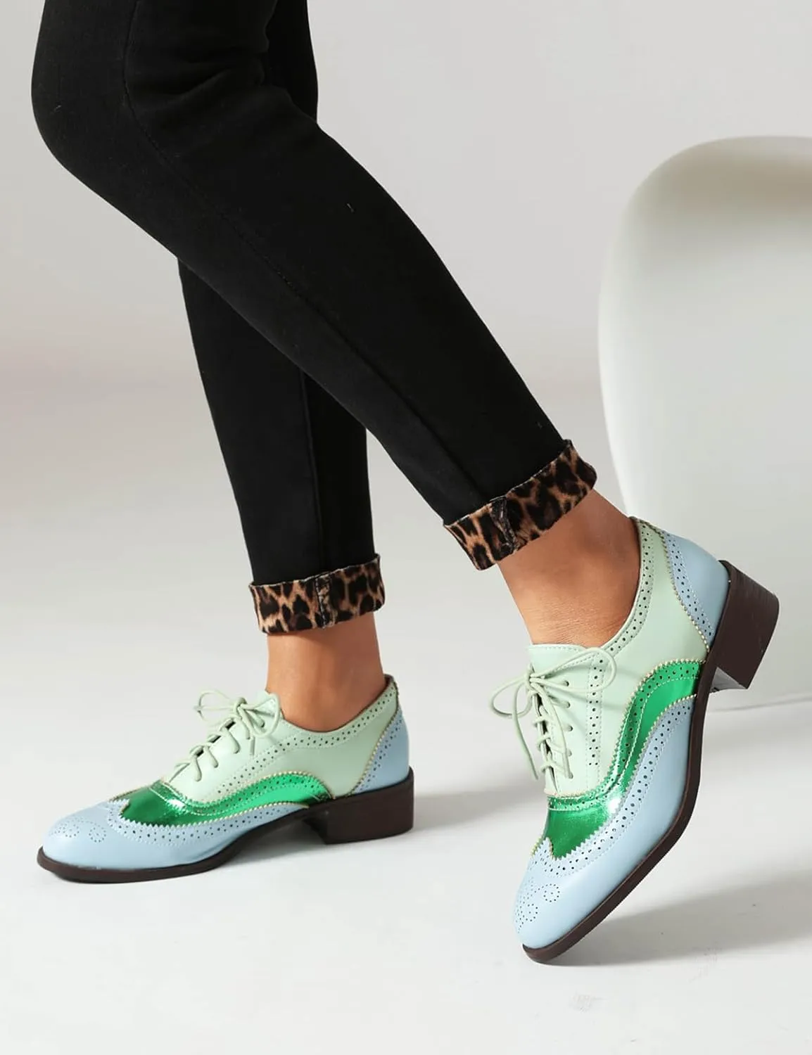 Scaoruki Leisure Oxford Shoes Women Two Tone Wingtip Brogue Shoes